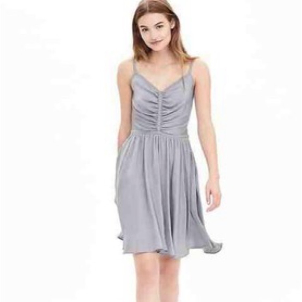 ✨Banana Republic✨ Soft Blue Silver Silk Dress Woman - size 0